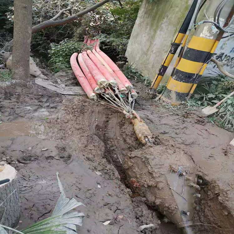 房山煤矿拖拉管